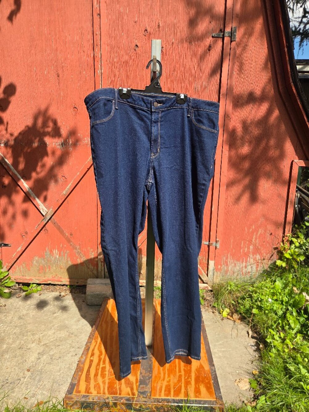 Old Navy Women's High-Rise Straight-Leg Dark Wash Jeans size 22 long